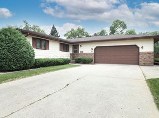 417 Rensvold Blvd, Moorhead, MN 56560