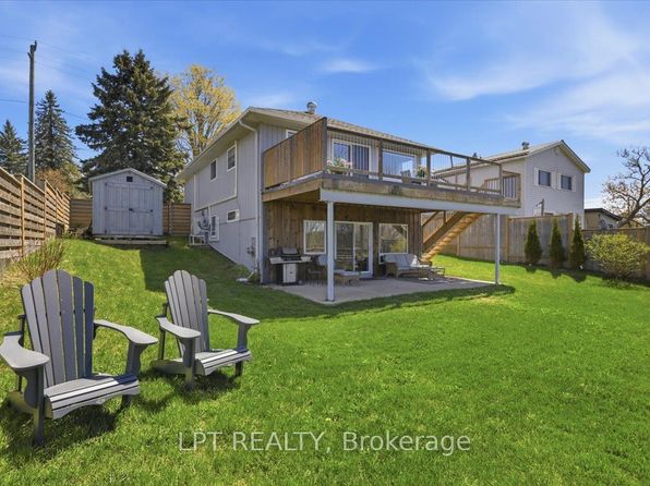 45 Water St, Penetanguishene, ON L9M 1M8