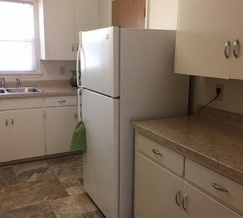 5th image of 640 S 38th St APT 3