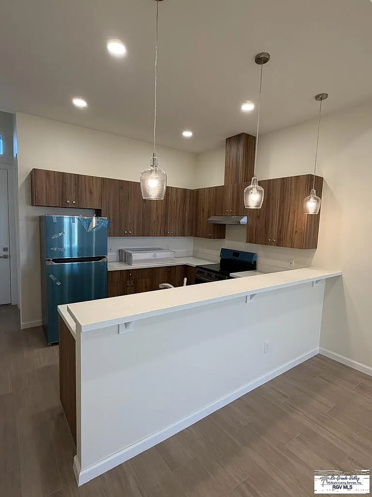 3 bed, 2.0 bath, 1314 sqft, $1,600 — Photo 3