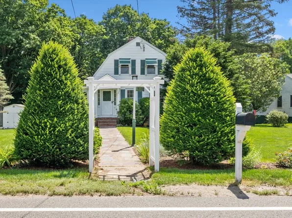 38 N West St, Feeding Hills, MA 01030