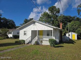 156 Maple St W, Varnville, SC 29944