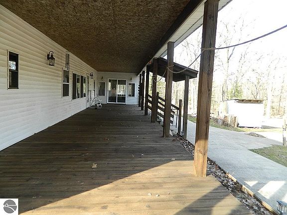 3rd image of 5651 E Haskell Lake Rd