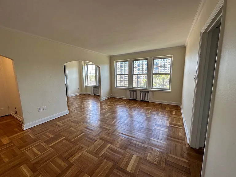 The Royal York Apartments — Photo 20