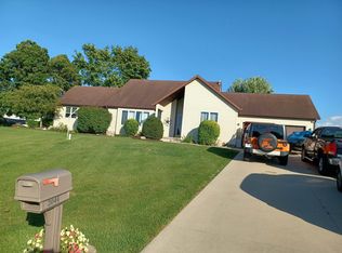 2044 S Blue Spruce Ct, Warsaw, IN 46580