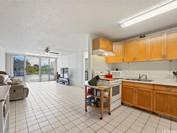 95-2057 Waikalani Pl #C101, Mililani, HI 96789