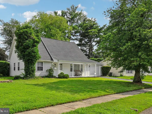 28 Helm Turn, Willingboro, NJ 08046