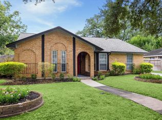 12315 Whittington Dr N, Houston, TX 77077