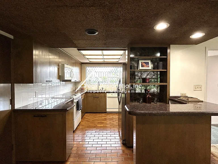 3107 Clairidge Way — Photo 15