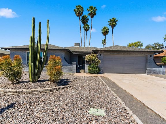 3rd image of 17428 N 36TH Drive
