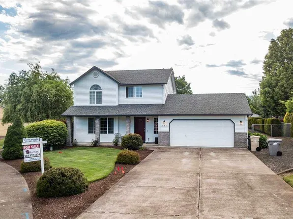 141 SW Applegate Trail Dr, Dallas, OR 97338