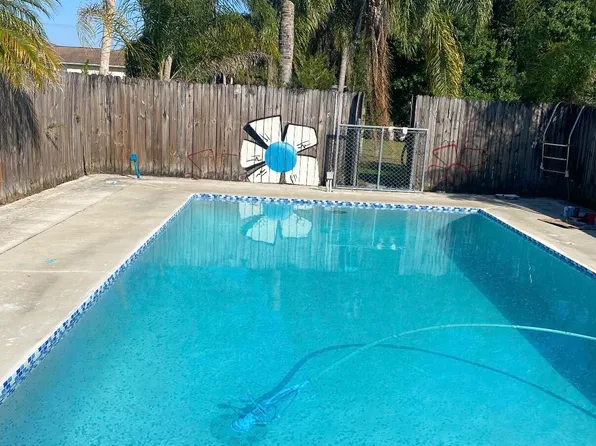 4580 Elm Avenue, Fort Pierce, FL 34982