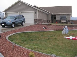 1852 E Cedar Berry Ln, Enoch, UT 84720