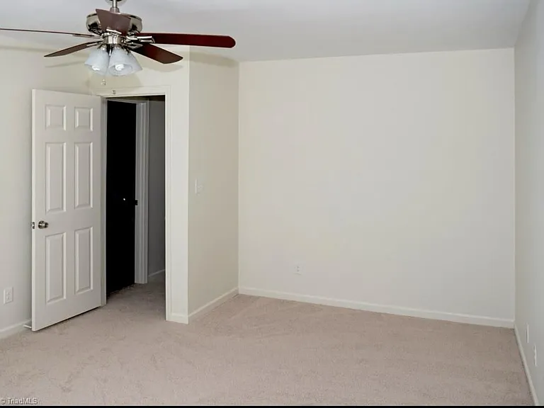 108 Manhattan Ave — Photo 16