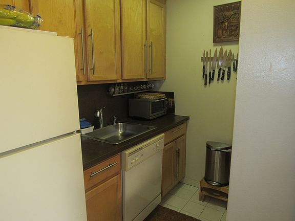 5th image of 10839 Seaview Ave APT 32E