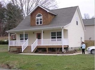 89 Crayton Rd, Asheville, NC 28803