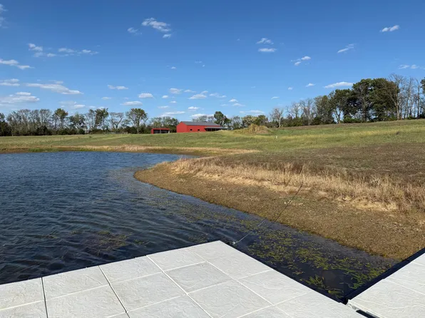 9950 N Herman Nichols Rd, Rocheport, MO 65279