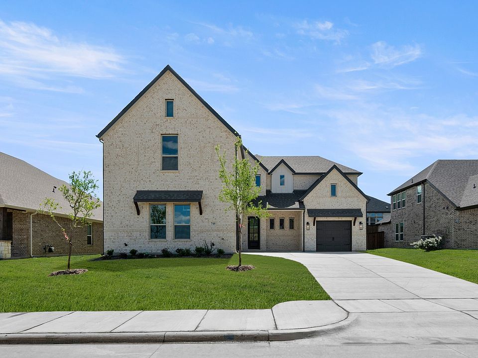 1st image of 748 Brozgold Ave