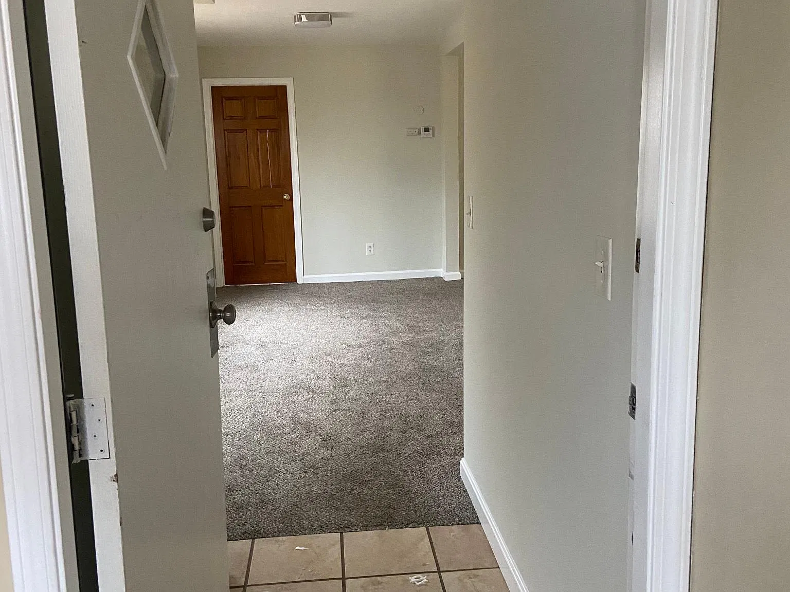 2 bed, 1250 sqft, $1,100 — Photo 2