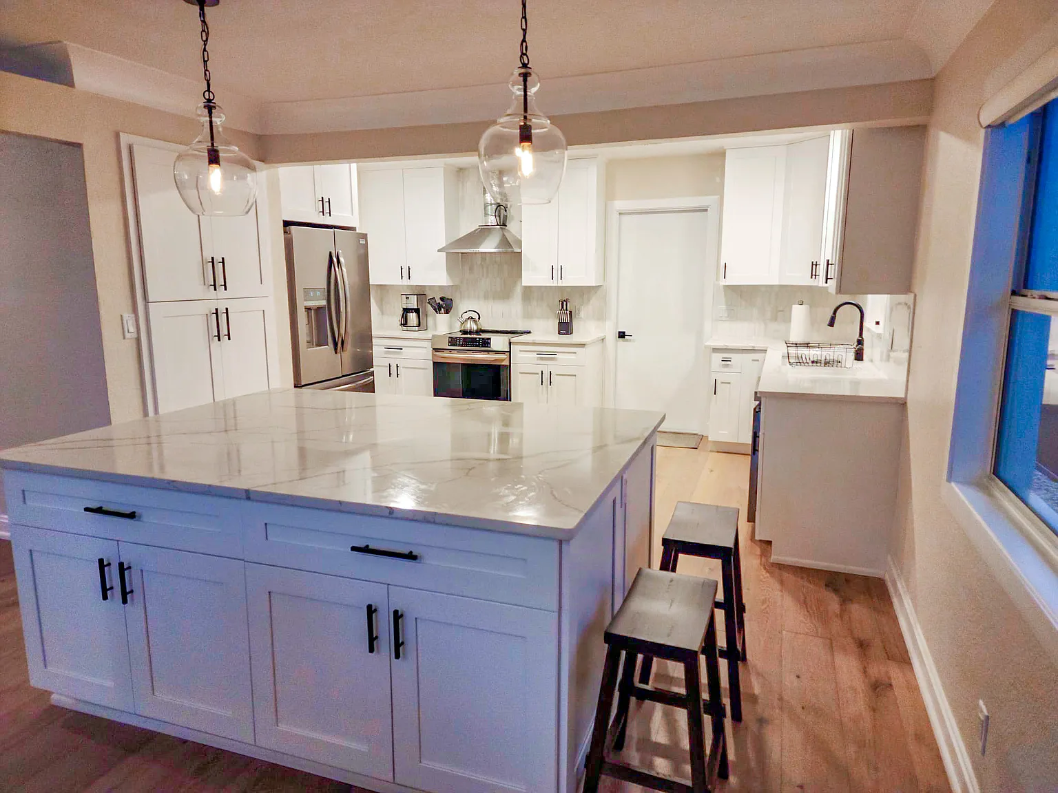 4 bed, 3.5 bath, 1800 sqft, $5,500 — Photo 4