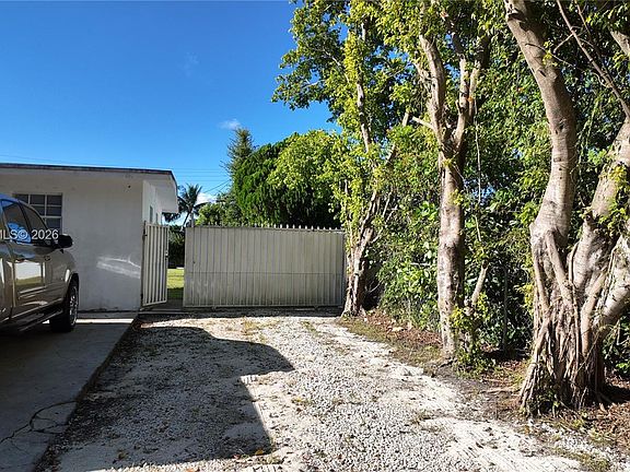 2nd image of 9815 SW 51st Ter #2