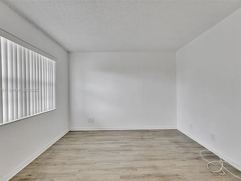 1200 NW 87th Ave #410 — Photo 20