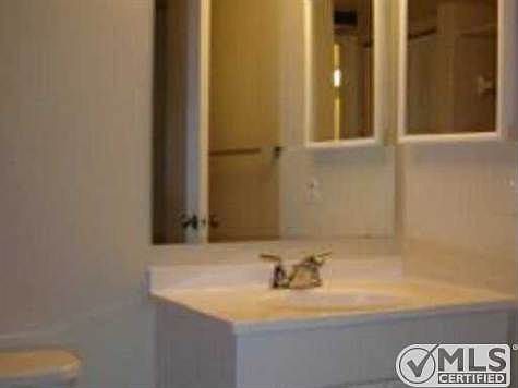 5th image of 134 Lake Pine Cir APT A-1