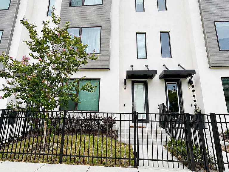2506 W Cleveland St #17 — Photo 14