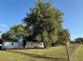 210 N Birch St, Hulbert, OK 74441