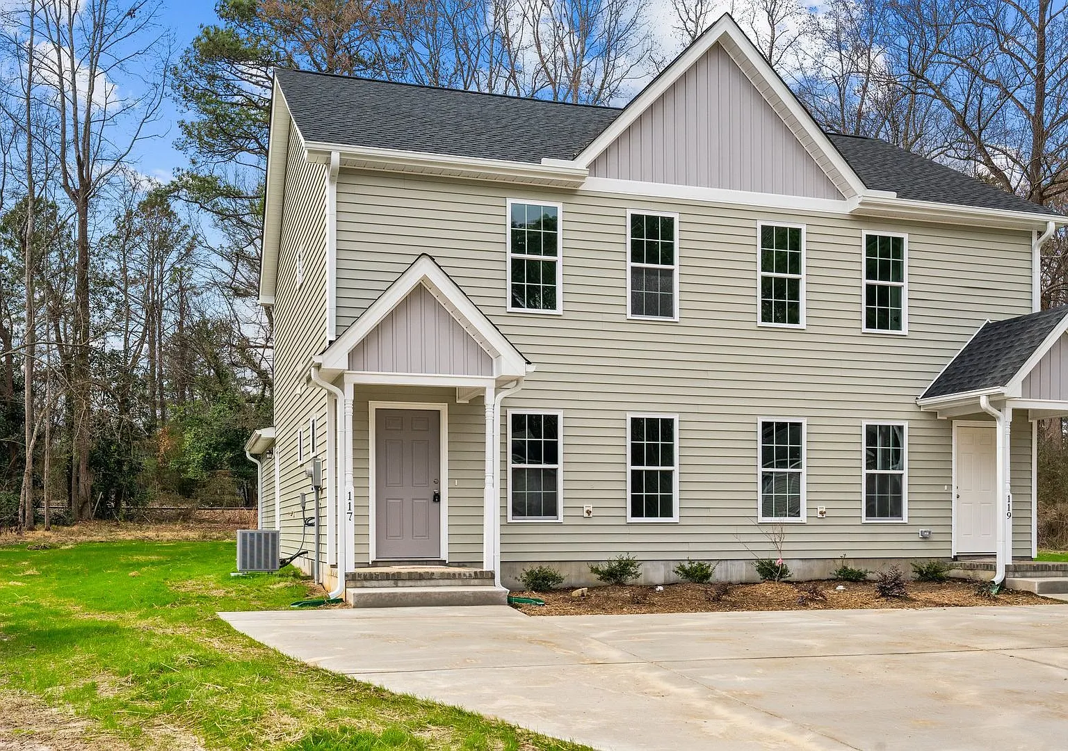Fall in Love with the Kitchen Island in this Newley Built Home 2022 — Photo 1
