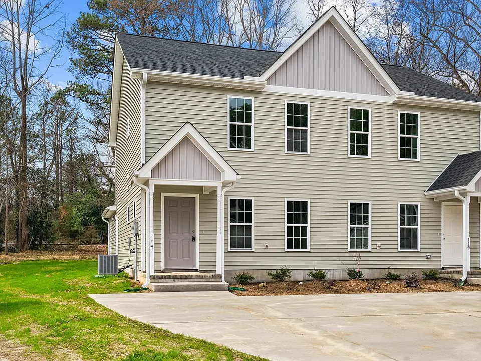 122 Laura Ln
