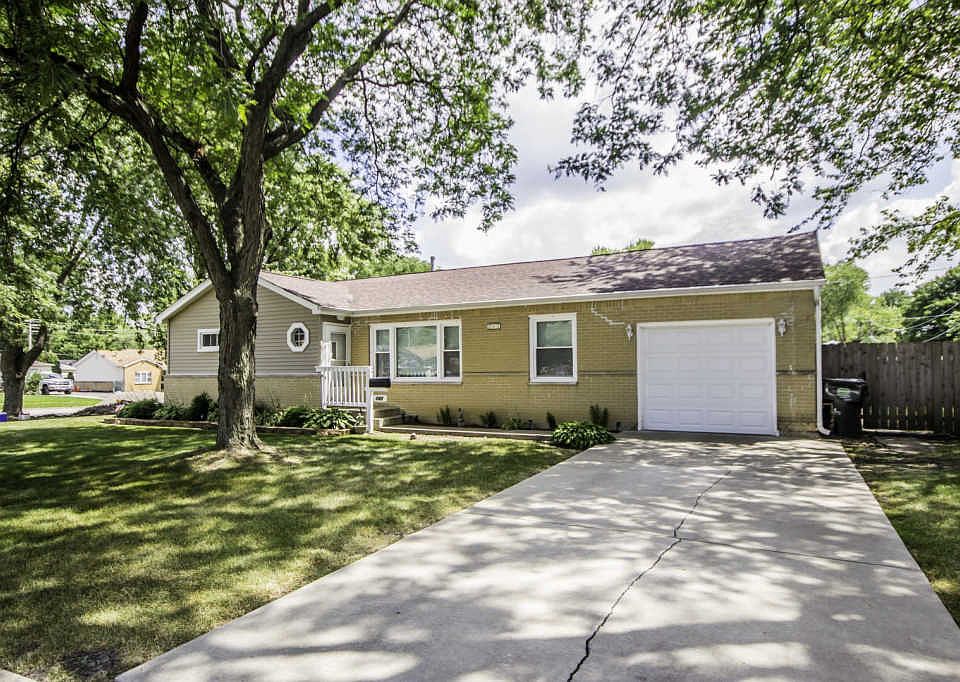 1st image of 245 Bradley Ln