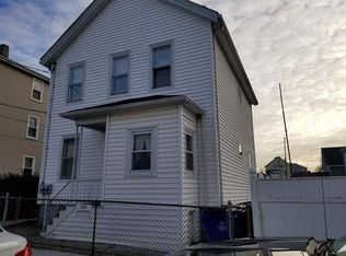 15 Hall St, Fall River, MA 02724