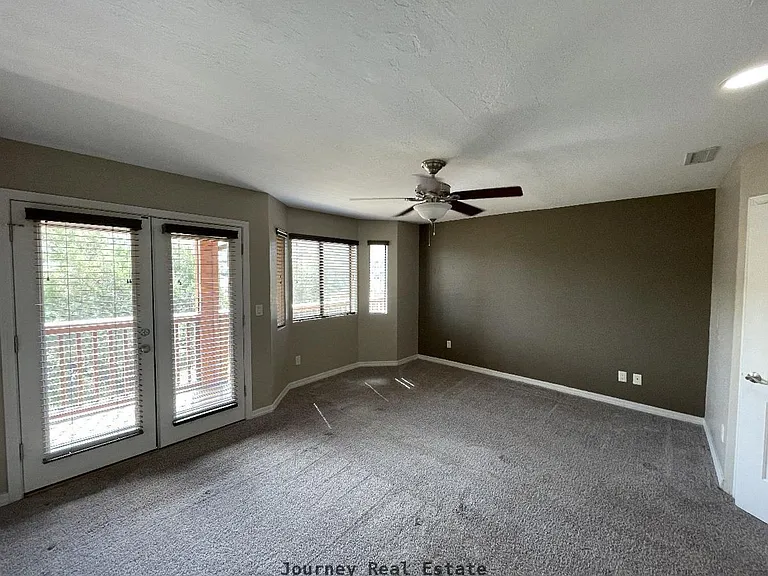 Cedar Ridge Apartments — Photo 8