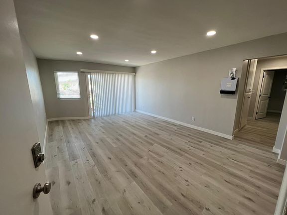 2nd image of 2133 Mission Ave #12