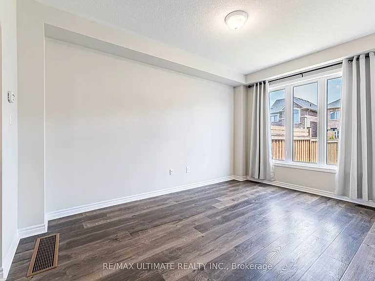 5 Albany St — Photo 21