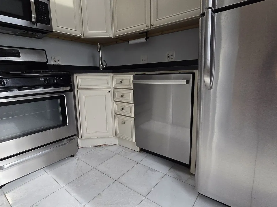 45 Thomas Park #3