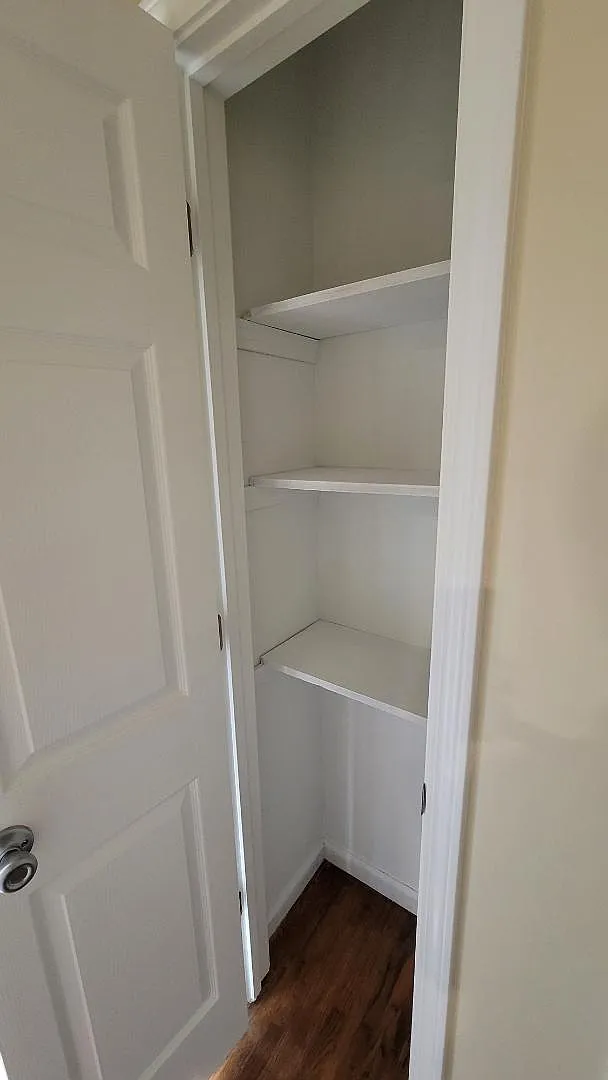 719 Rose Dr — Photo 1