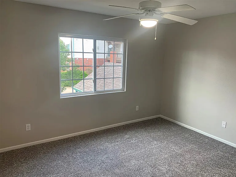 105 NW 8th St #205 — Photo 6