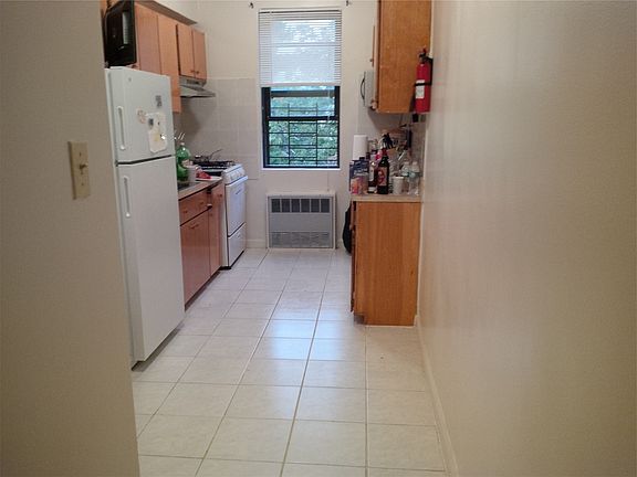 4th image of 8911 153rd St APT 5A