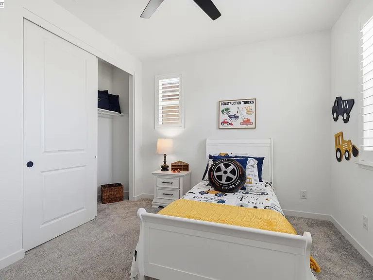 1550 Plumas Dr — Photo 43