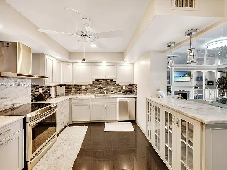 4020 Galt Ocean Dr #1406 — Photo 2