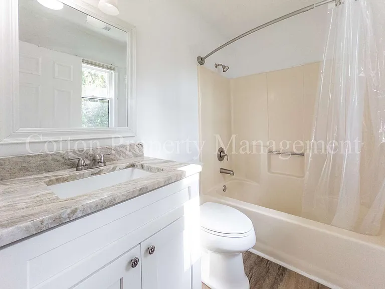824 Haymarket Ln — Photo 24