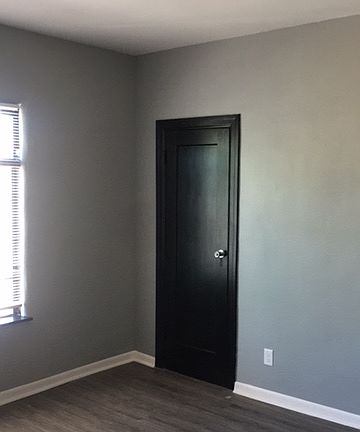 2nd image of 3753 N Meridian St APT 301