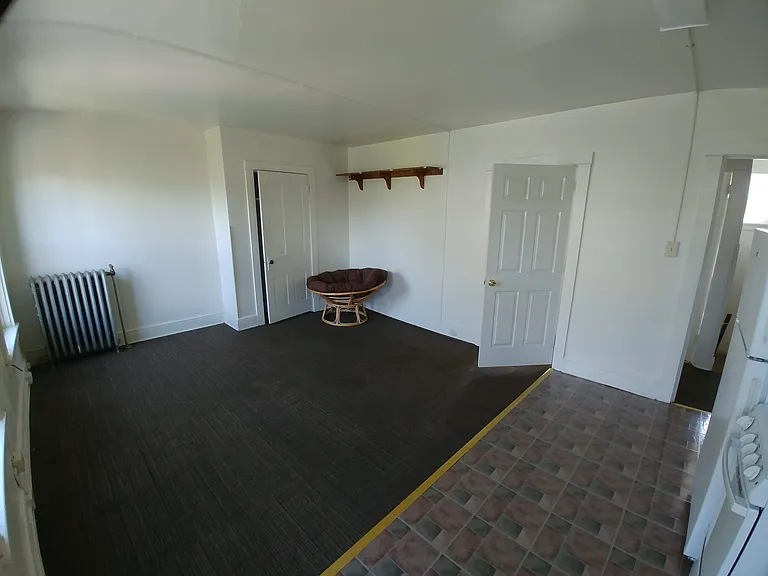 34 E Walnut St #C — Photo 18