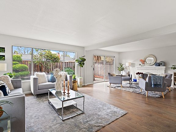 3rd image of 4785 Corrales Dr