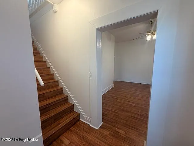 228 E Burnett Ave — Photo 12