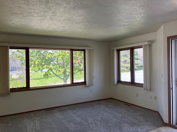 5th image of 418 N 16th Cir Unit 602