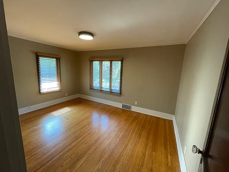 3812 J St — Photo 12