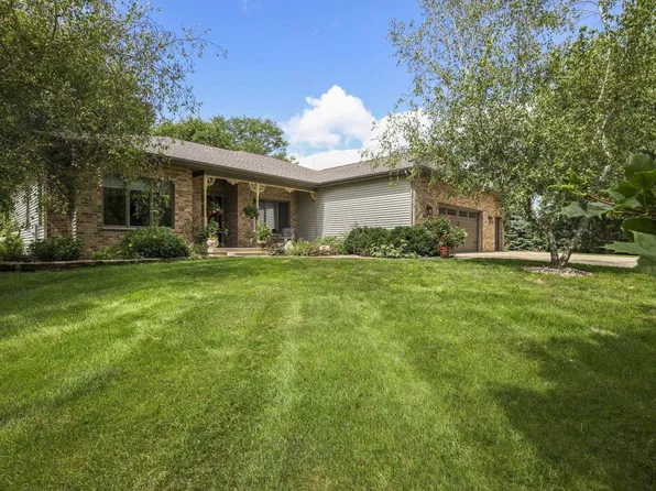 901 Gallagher Lane, Stoughton, WI 53589